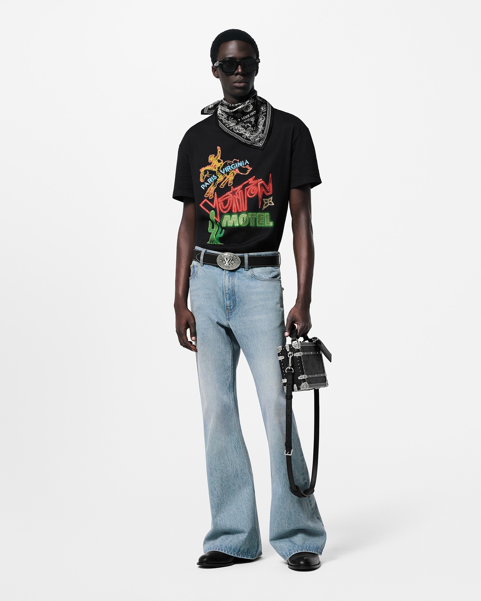 Louis Vuitton LV Crystal Embellished T-Shirt in Black main image 0